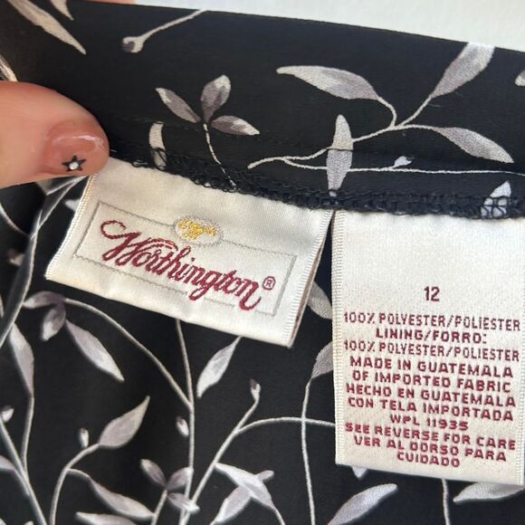 Black and White Floral Whimsigoth Maxi Skirt - Picture 3 of 3